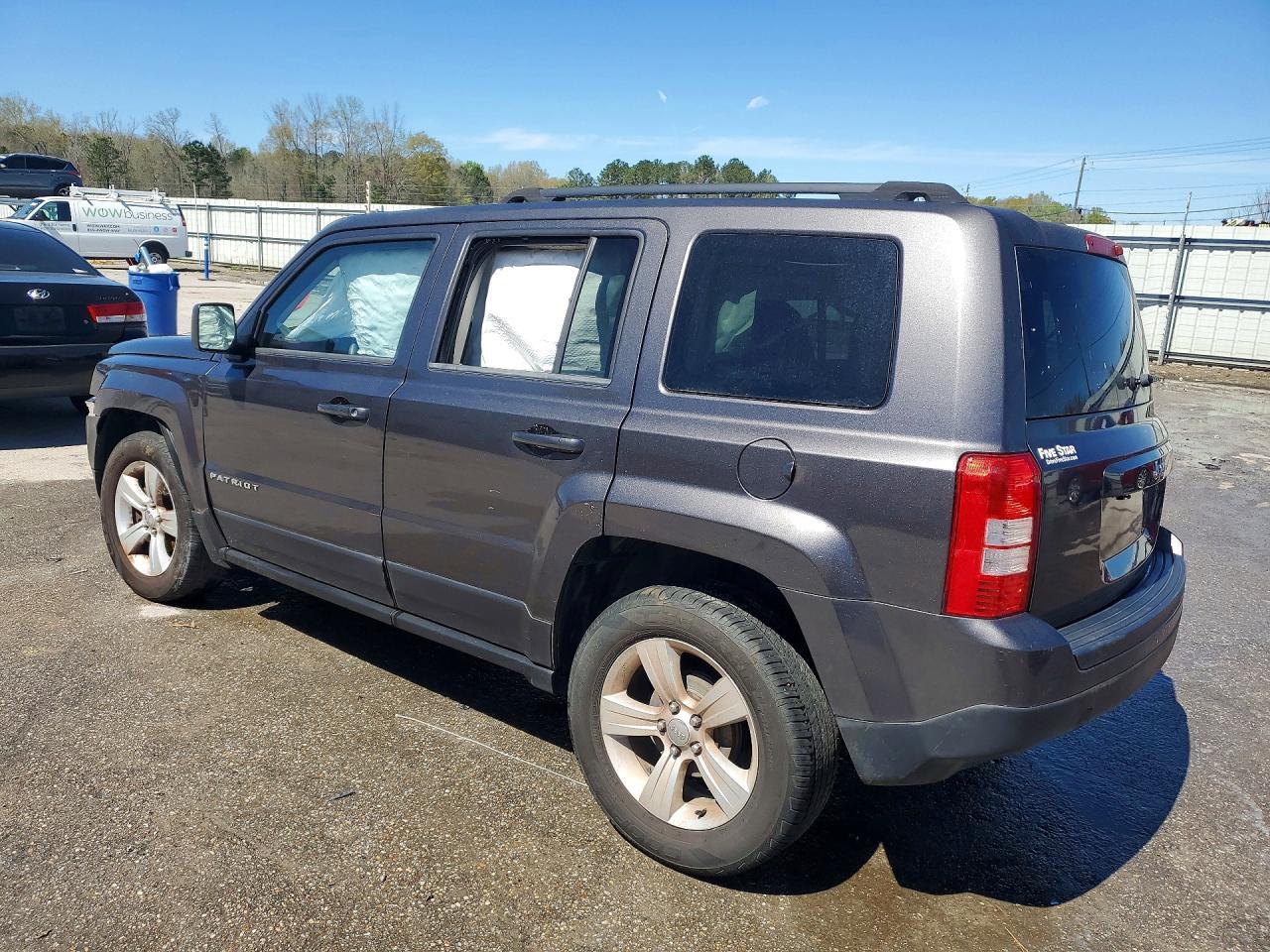 2015 Jeep Patriot Sport - Фото 2