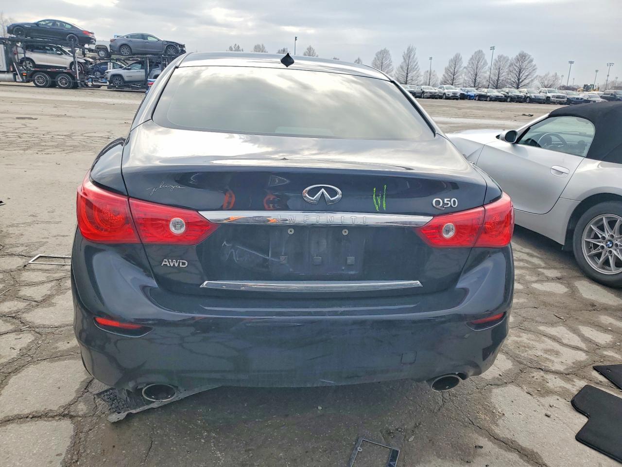 2015 Infiniti Q50 Premium - Image 6