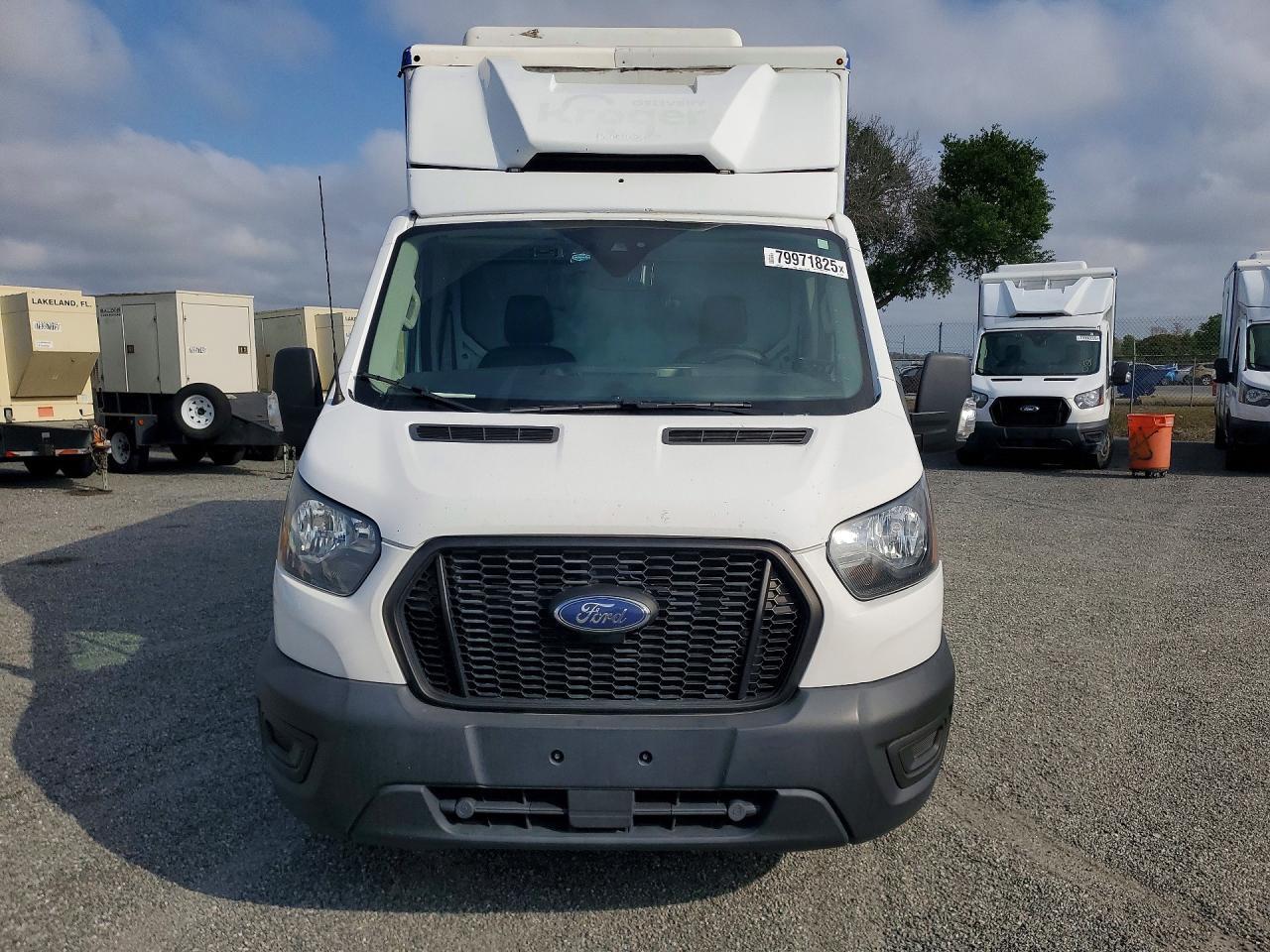 2020 Ford Transit Delivery Truck - Image 5