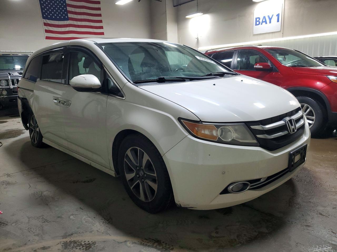 2014 Honda Odyssey Touring/Touring Elite - Фото 4