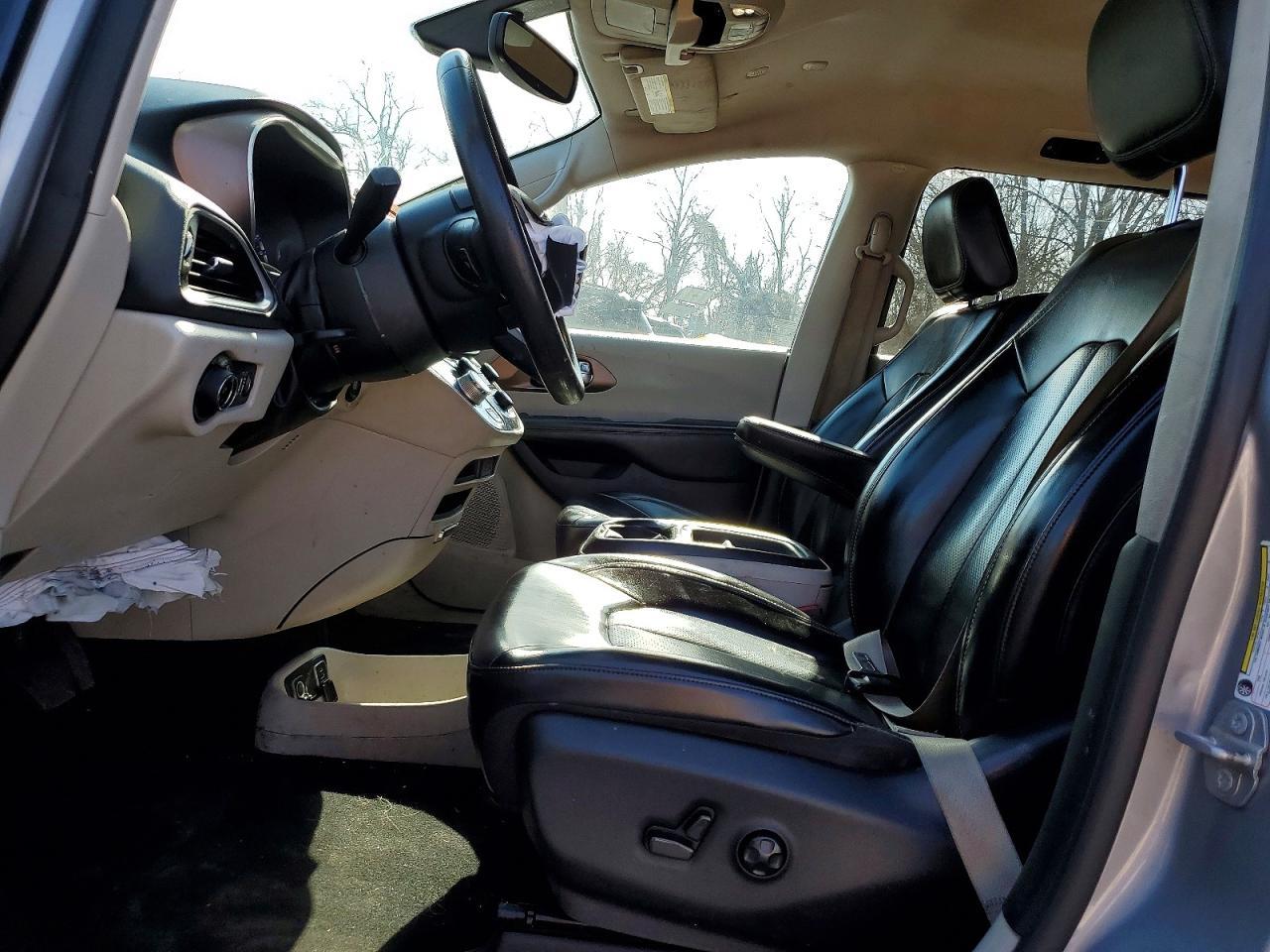 2021 Chrysler Voyager Lxi - Фото 7