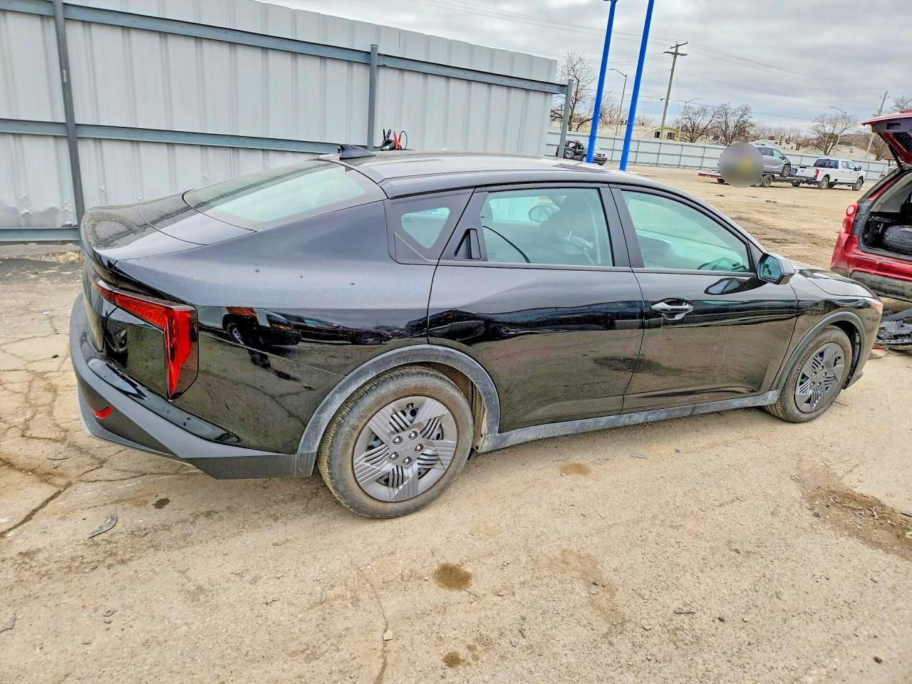 2025 Kia K4 Lx - Image 3