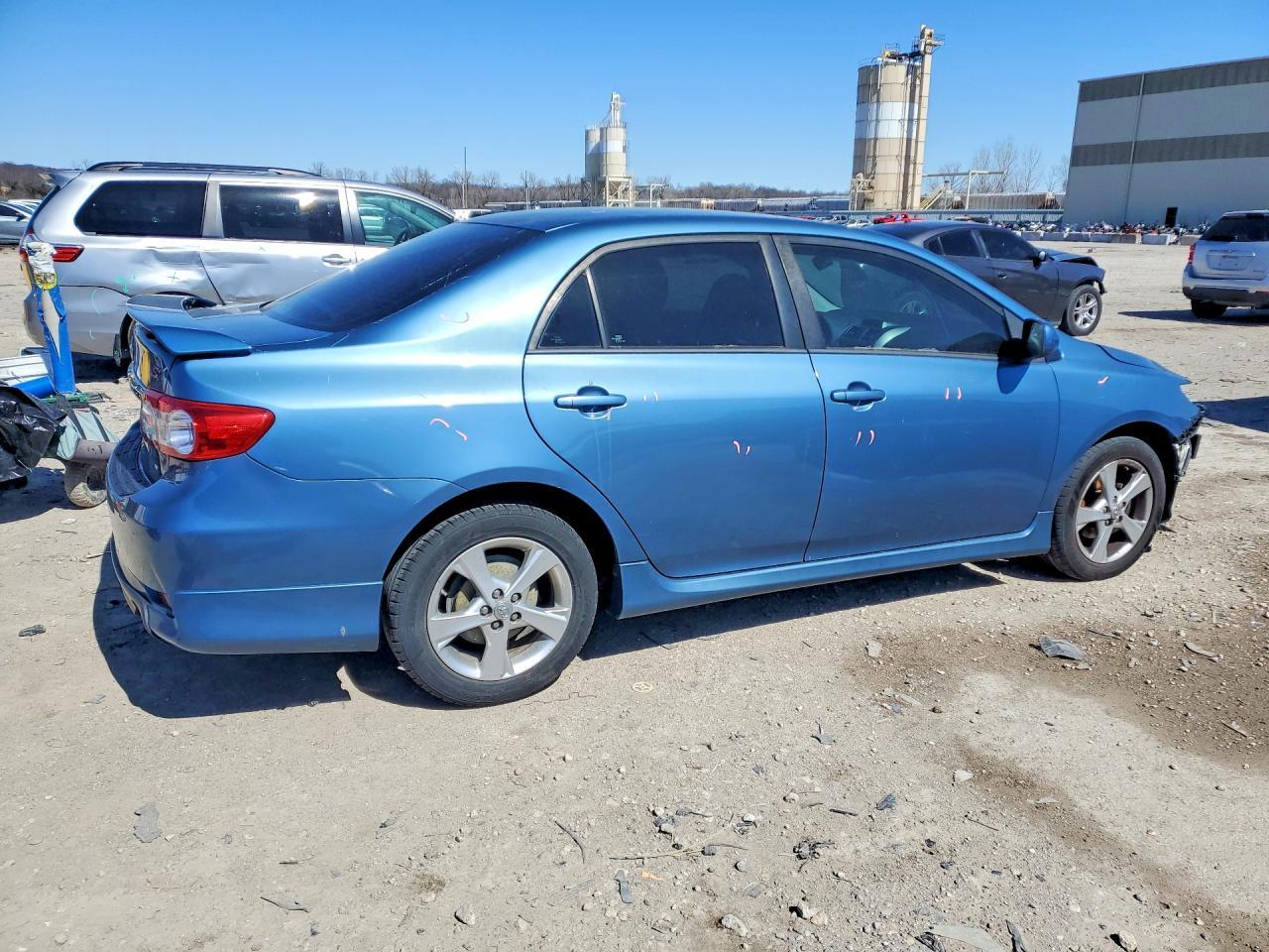 2013 Toyota Corolla S - Фото 3