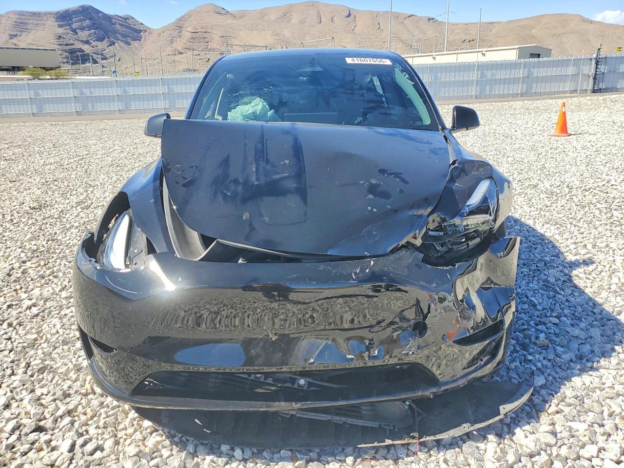 2023 Tesla Model Y - Фото 5