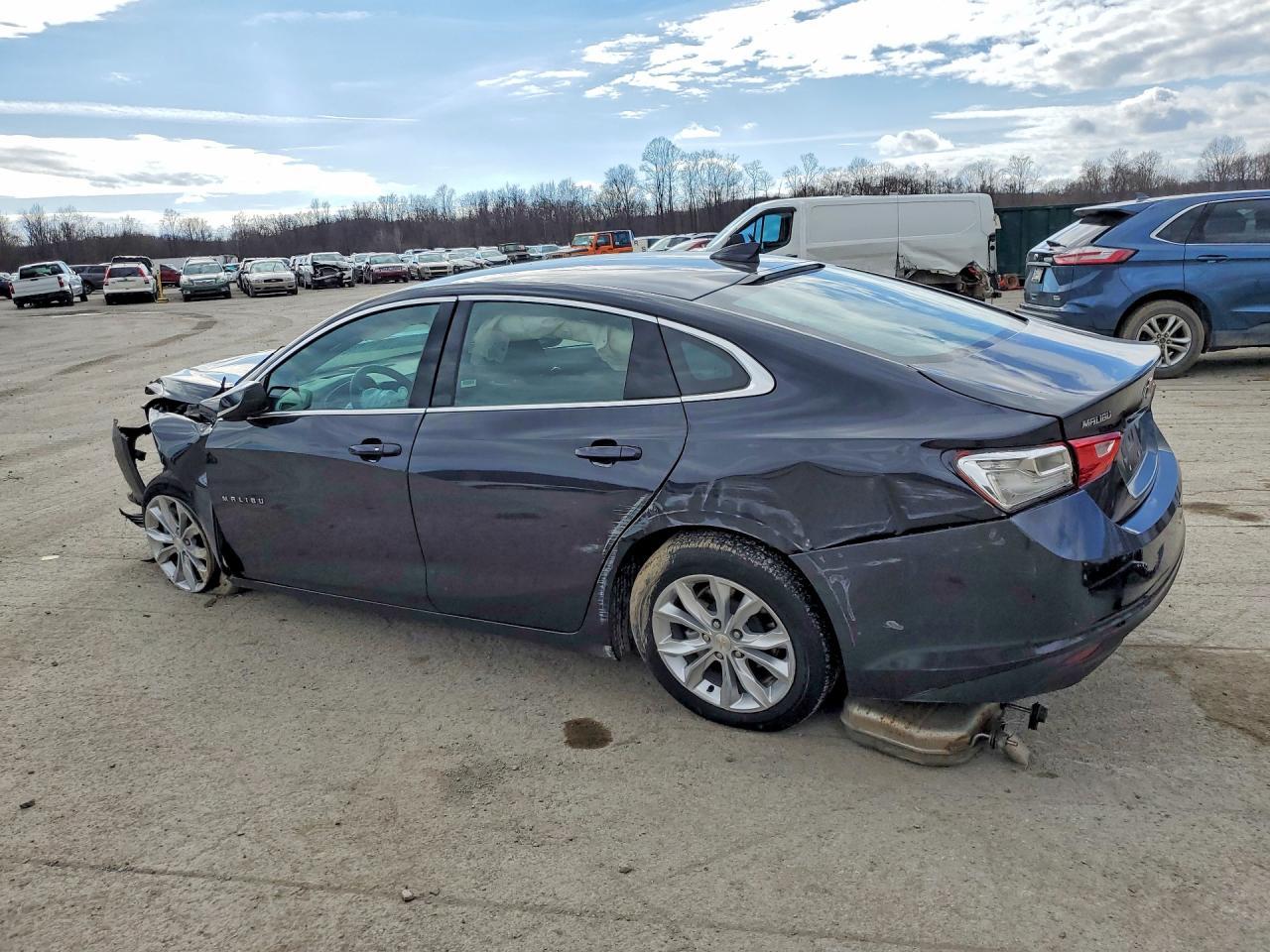 2023 Chevrolet Malibu Lt - Фото 2