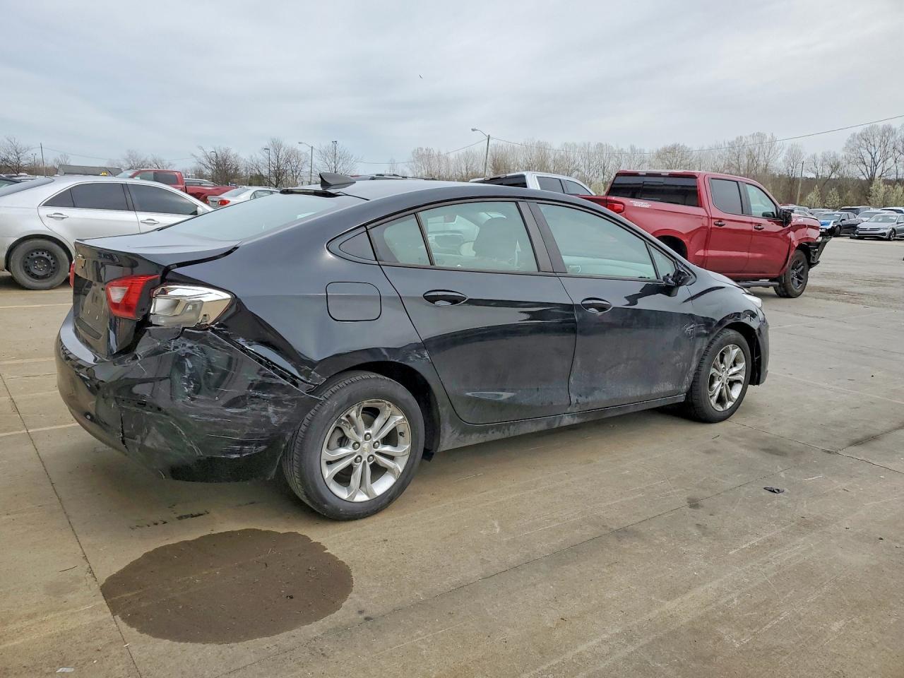 2019 Chevrolet Cruze Ls - Image 3