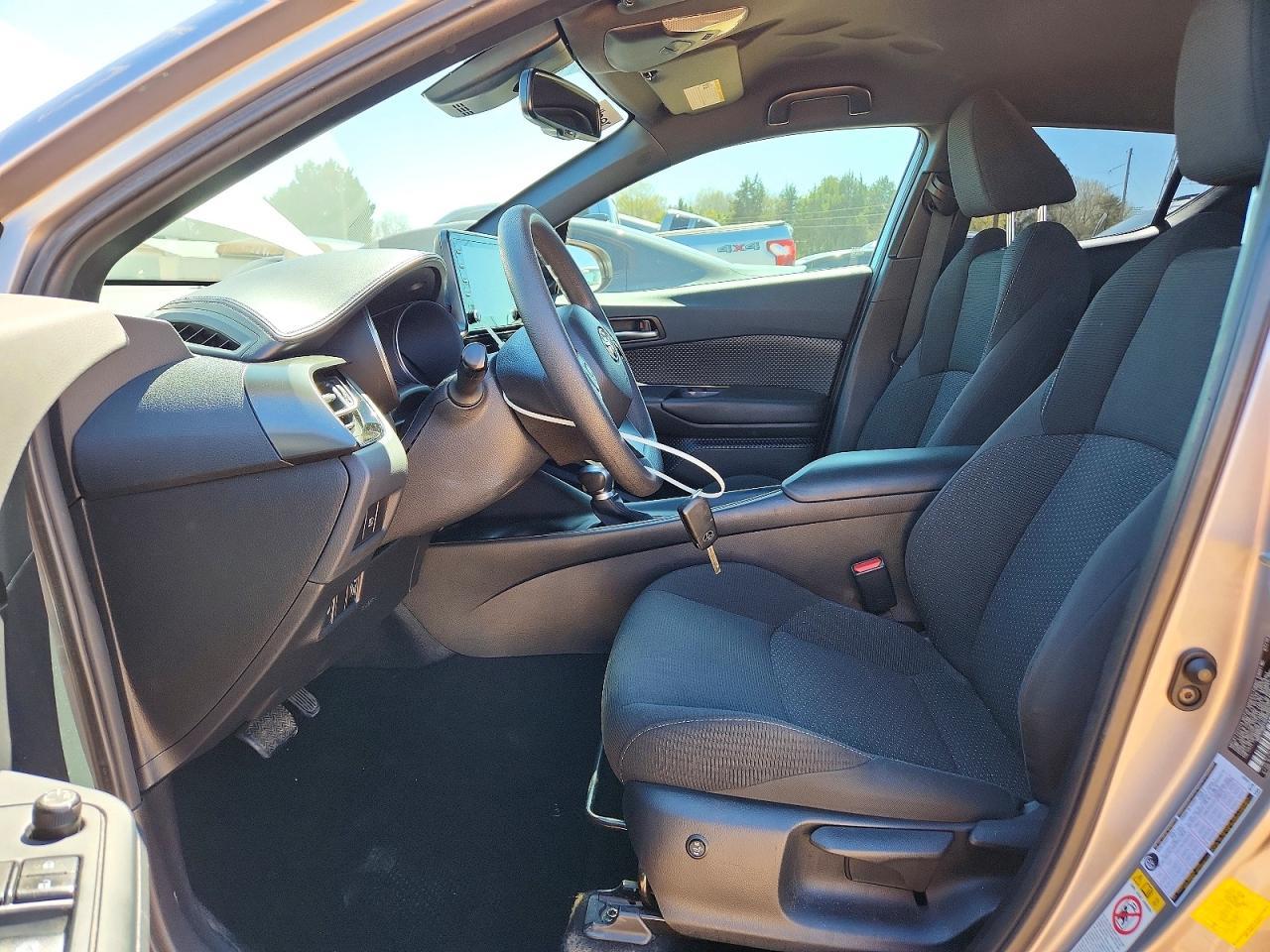 2019 Toyota C-Hr Le - Фото 7