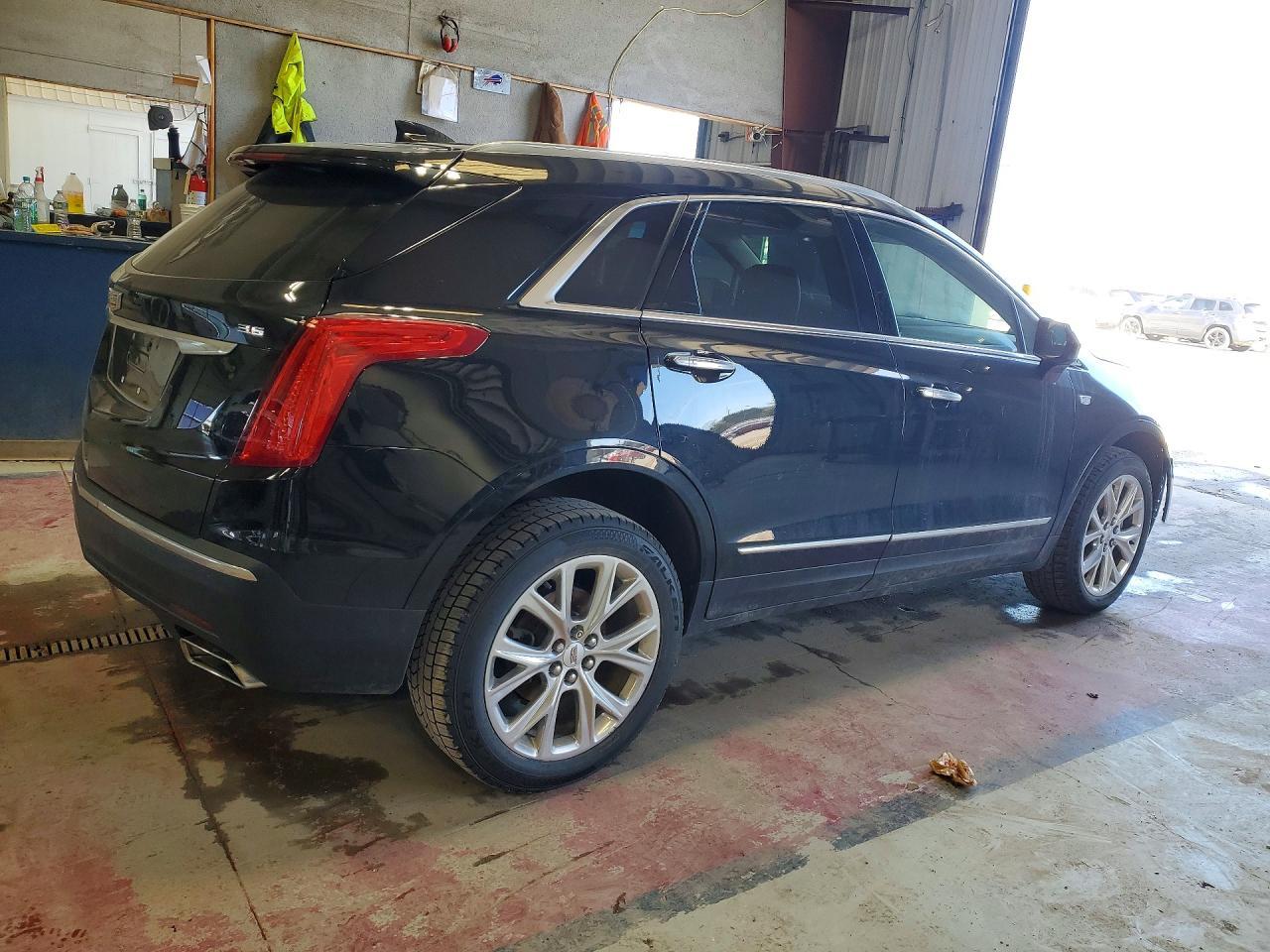 2019 Cadillac Xt5 Luxury - Image 3