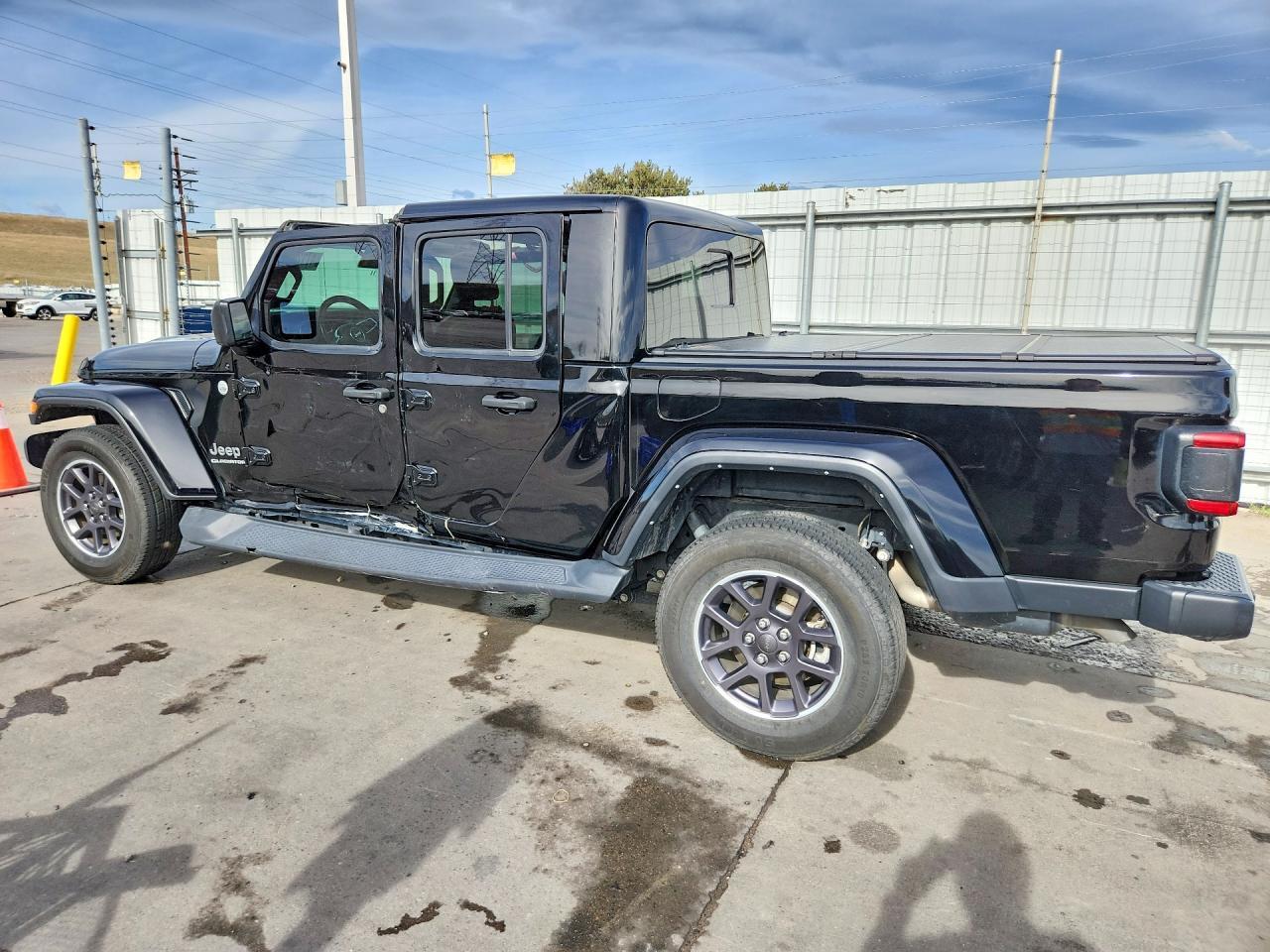 2021 Jeep Gladiator Overland - Фото 2