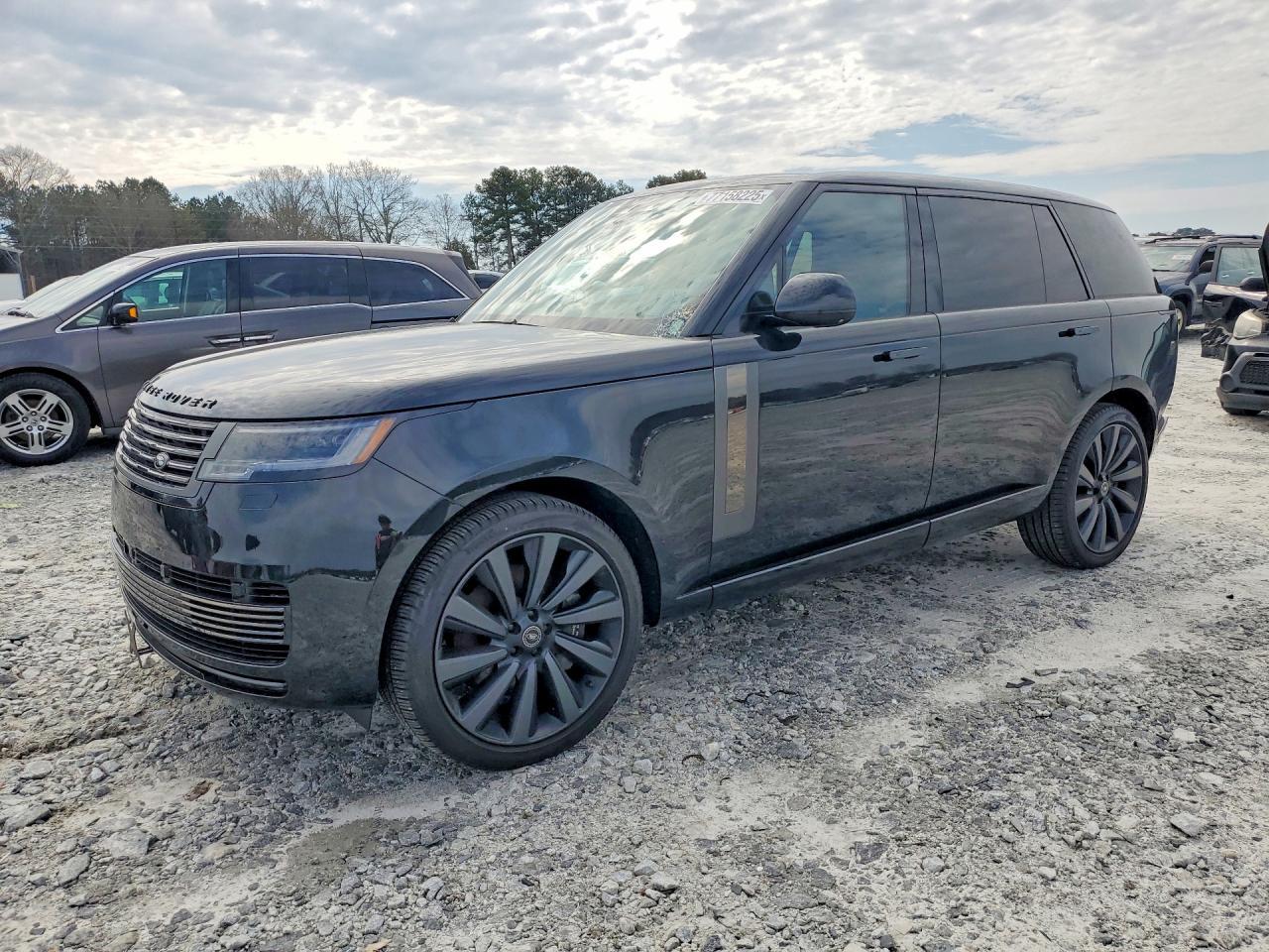 2024 Land Rover Range Rover Sv
