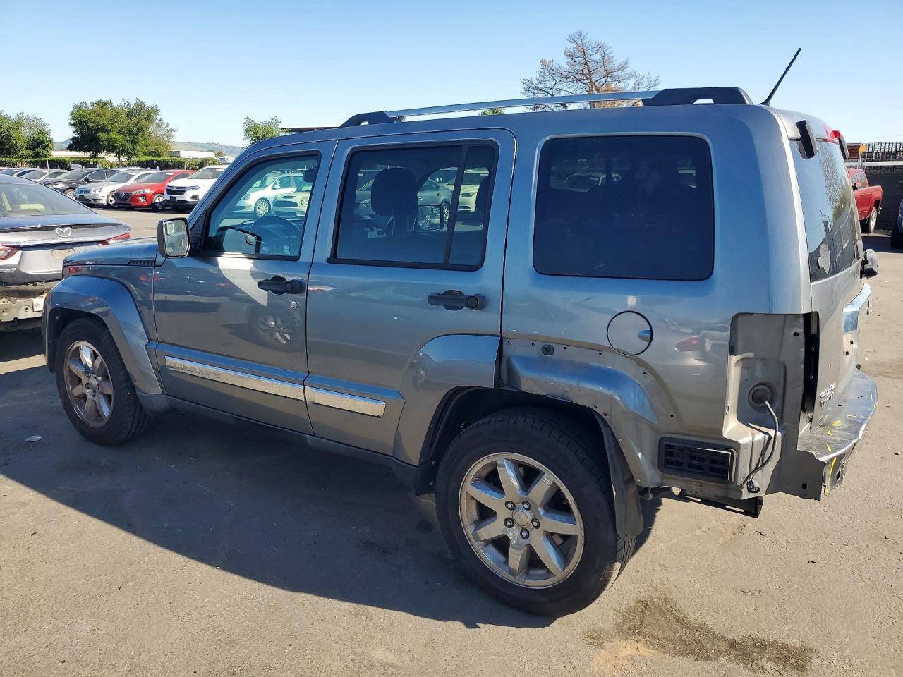 2012 Jeep Liberty Limited - Image 2
