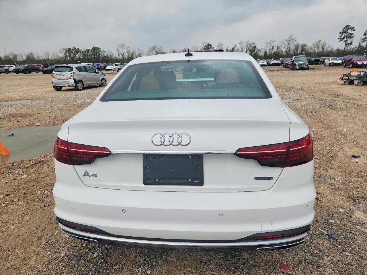 2021 Audi A4 Premium 40 - Фото 6
