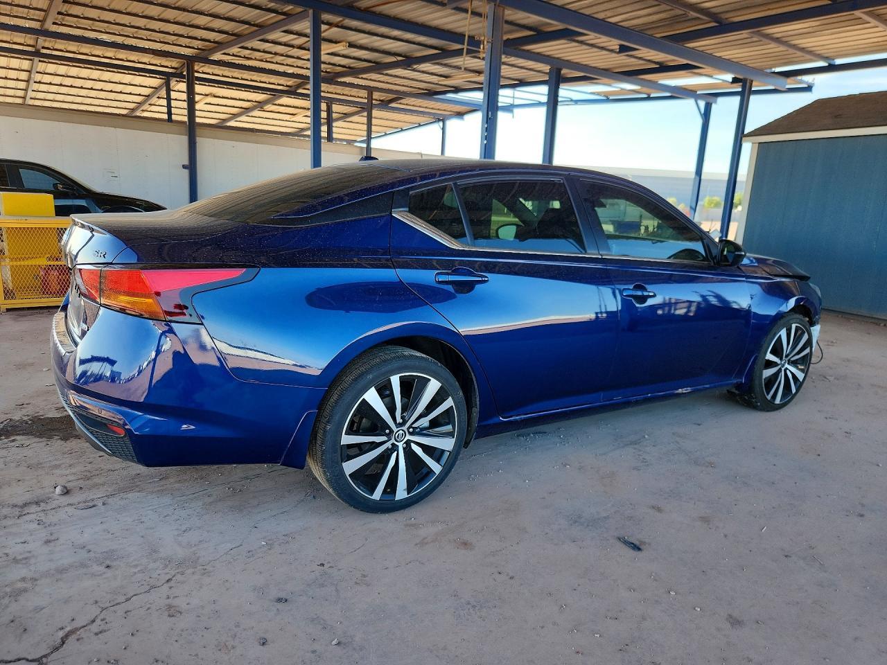 2022 Nissan Altima 2.5 Sr - Фото 3