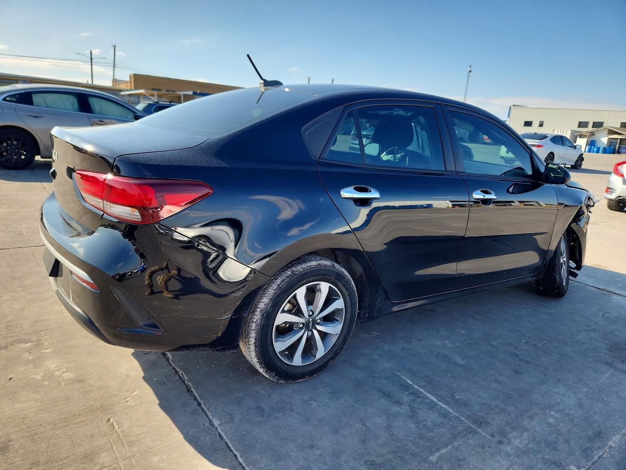 2023 Kia Rio S - Image 3