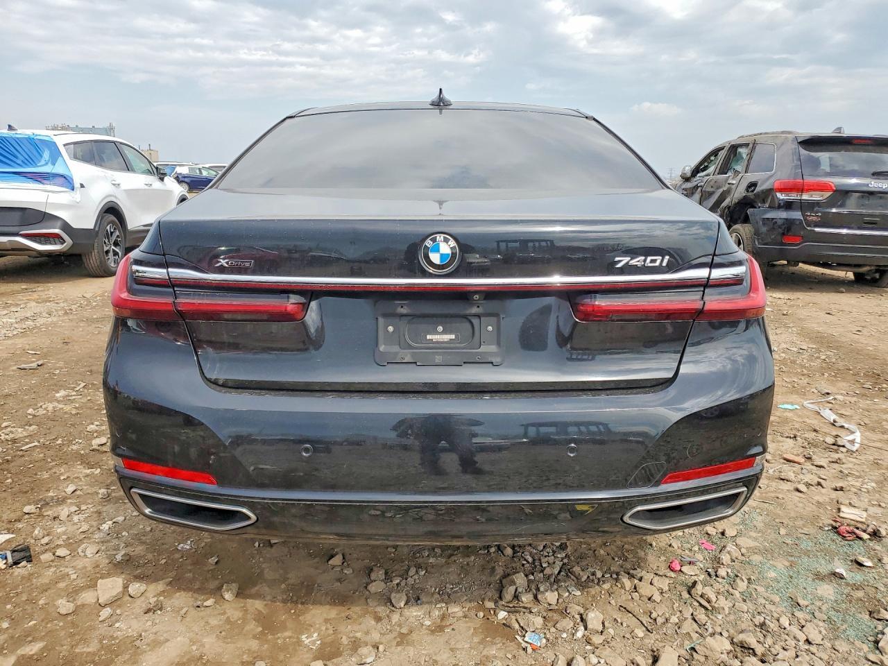 2022 BMW 740Li xDrive - Image 6