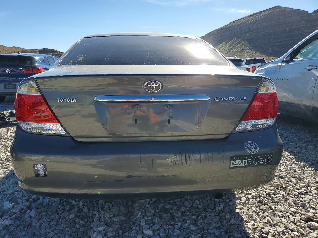 2005 Toyota Camry Le - Фото 6