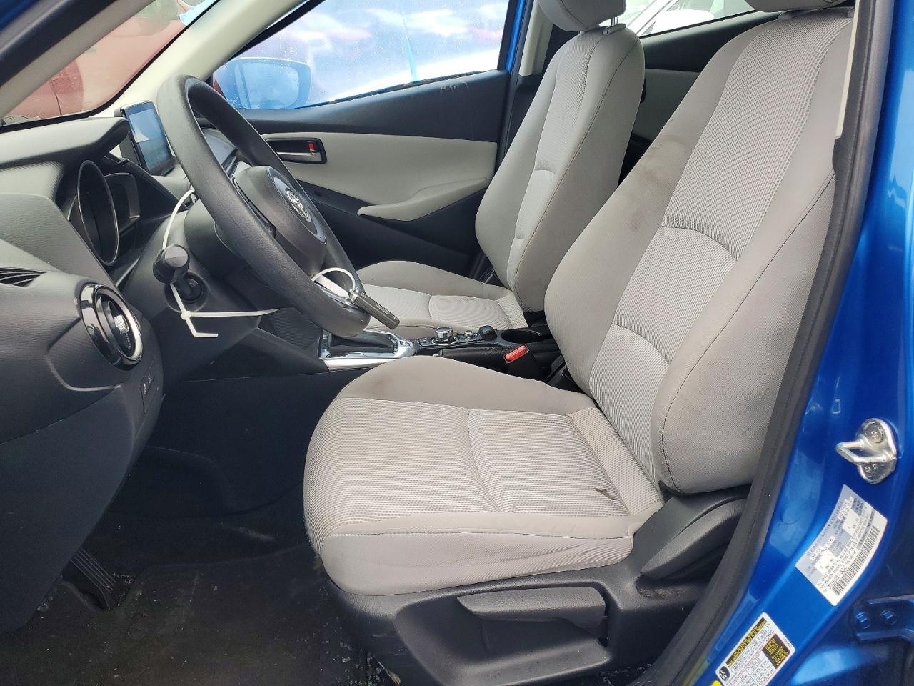 2020 Toyota Yaris Hatchback Le - Фото 7