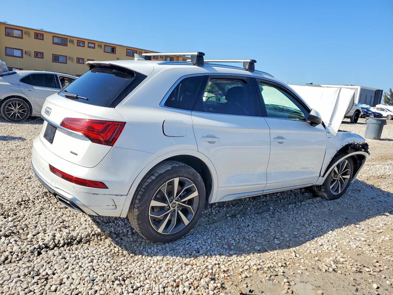 2023 Audi Q5 Premium Plus 45 - Фото 3