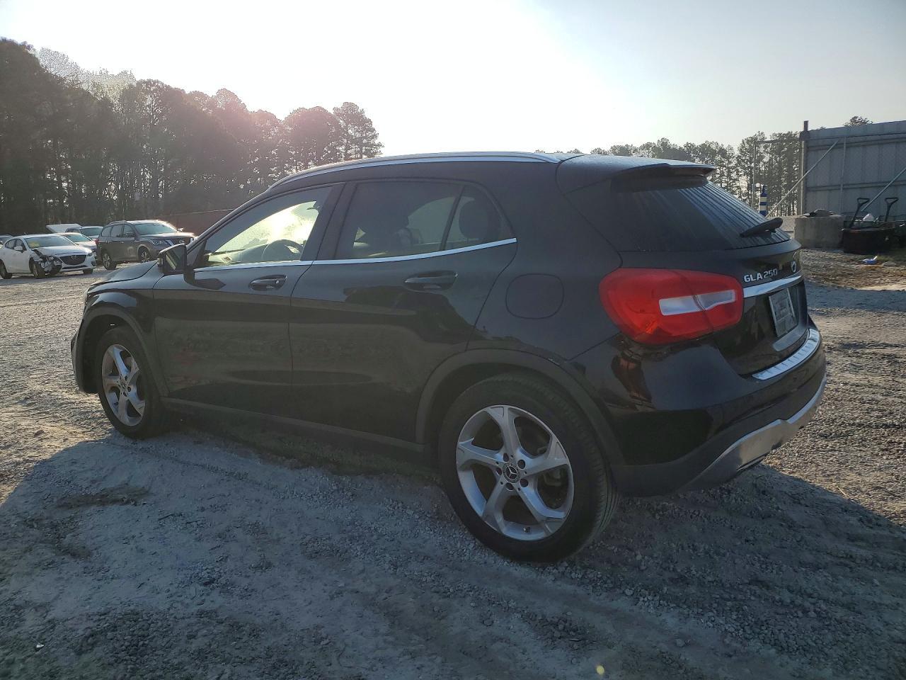 2020 Mercedes-Benz Gla 250 - Image 2