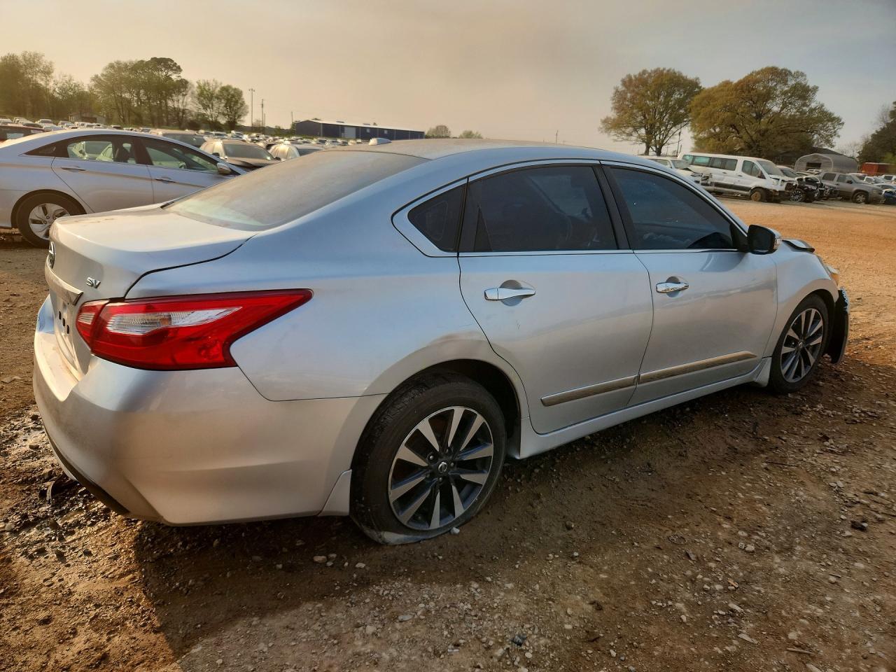 2016 Nissan Altima 2.5 Sv - Фото 3