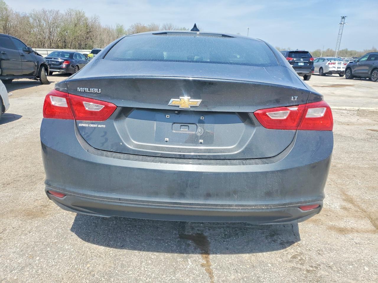 2016 Chevrolet Malibu - Фото 6