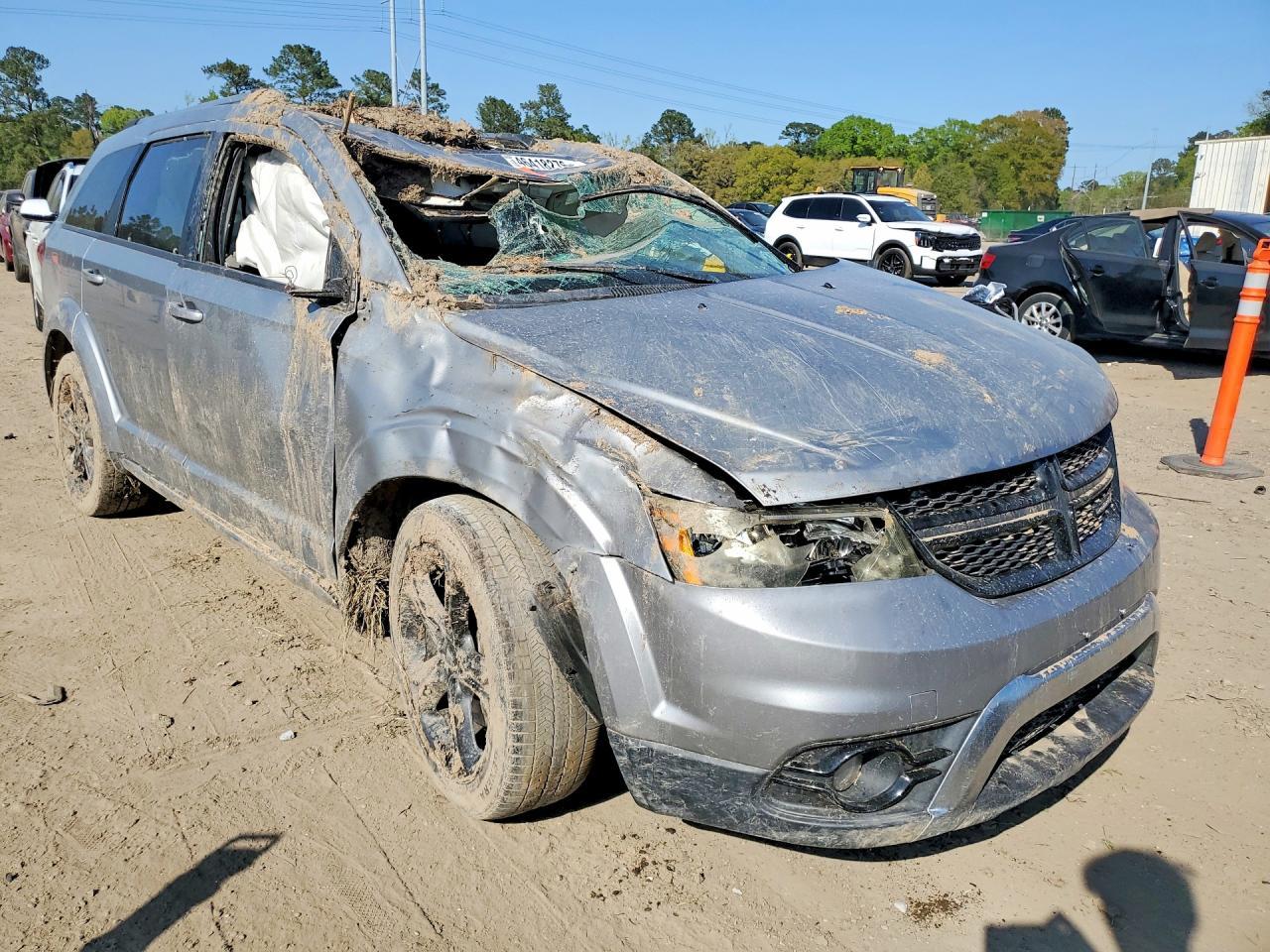 2020 Dodge Journey Crossroad - Image 4