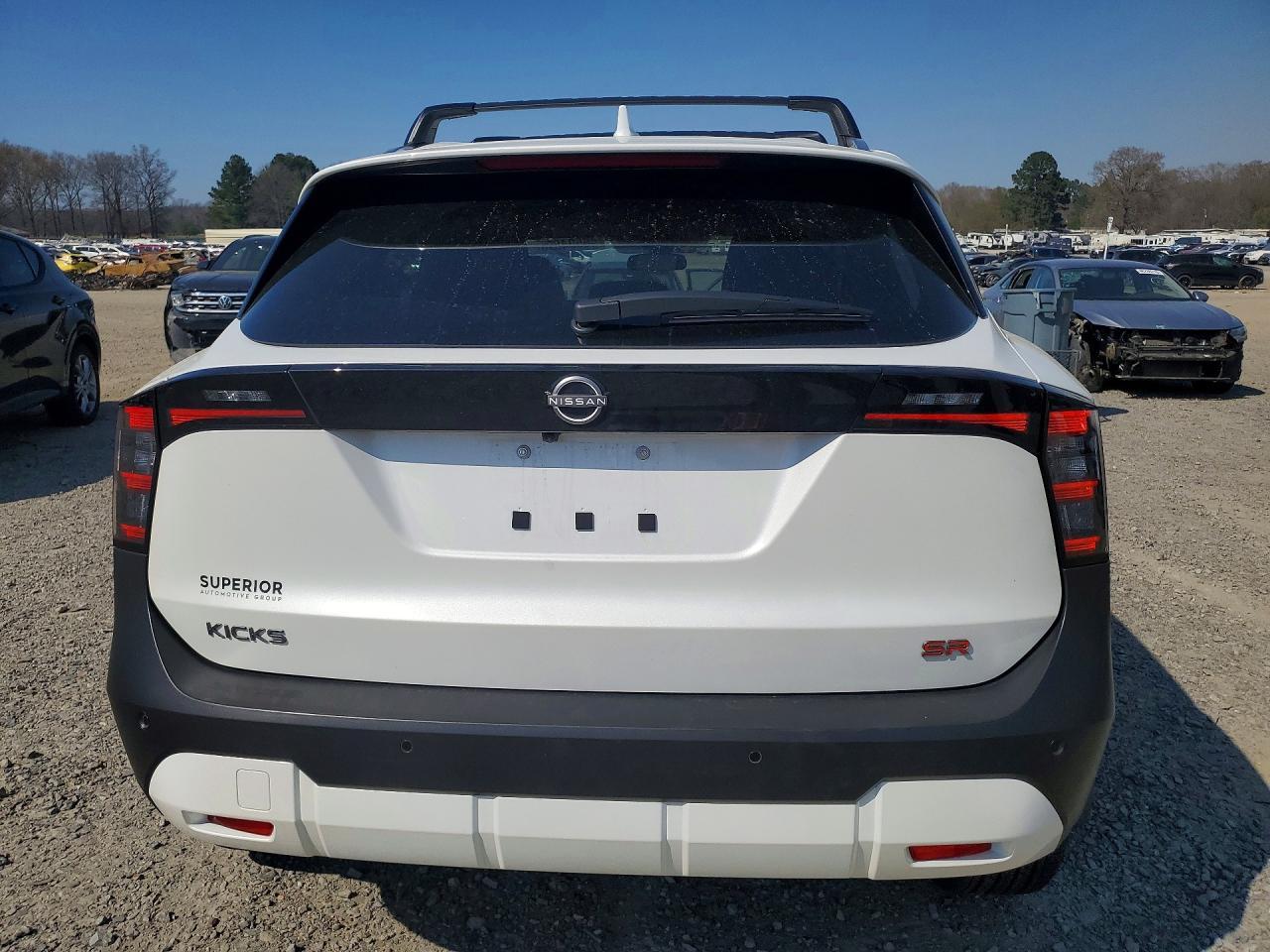 2025 Nissan Kicks Sr - Фото 6