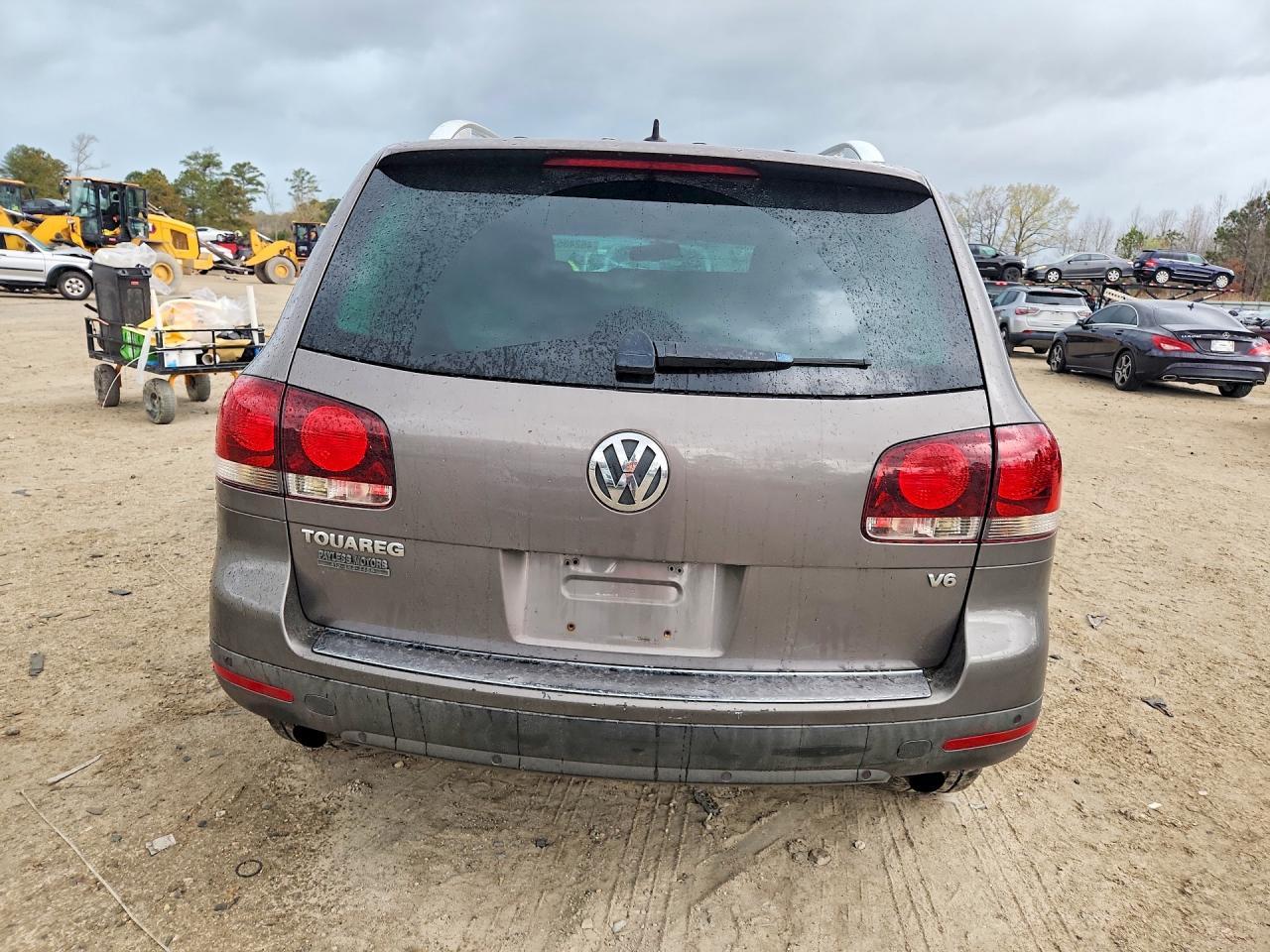 2008 Volkswagen Touareg 2 V6 - Фото 6