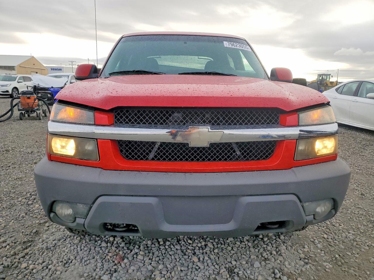 2002 Chevrolet Avalanche C1500 - Image 5