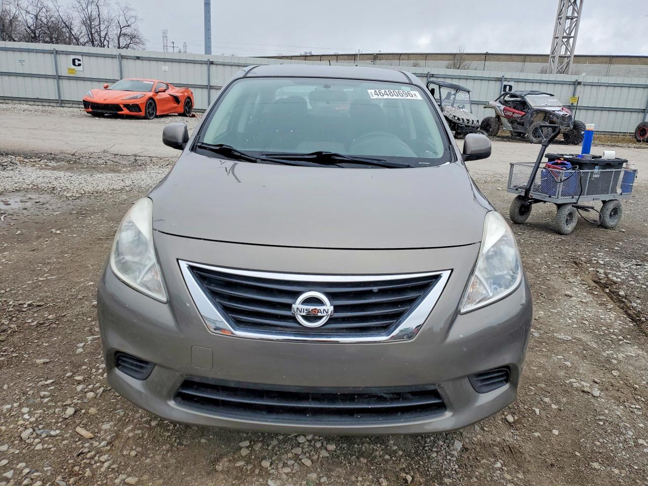 2014 Niss Versa S - Фото 5