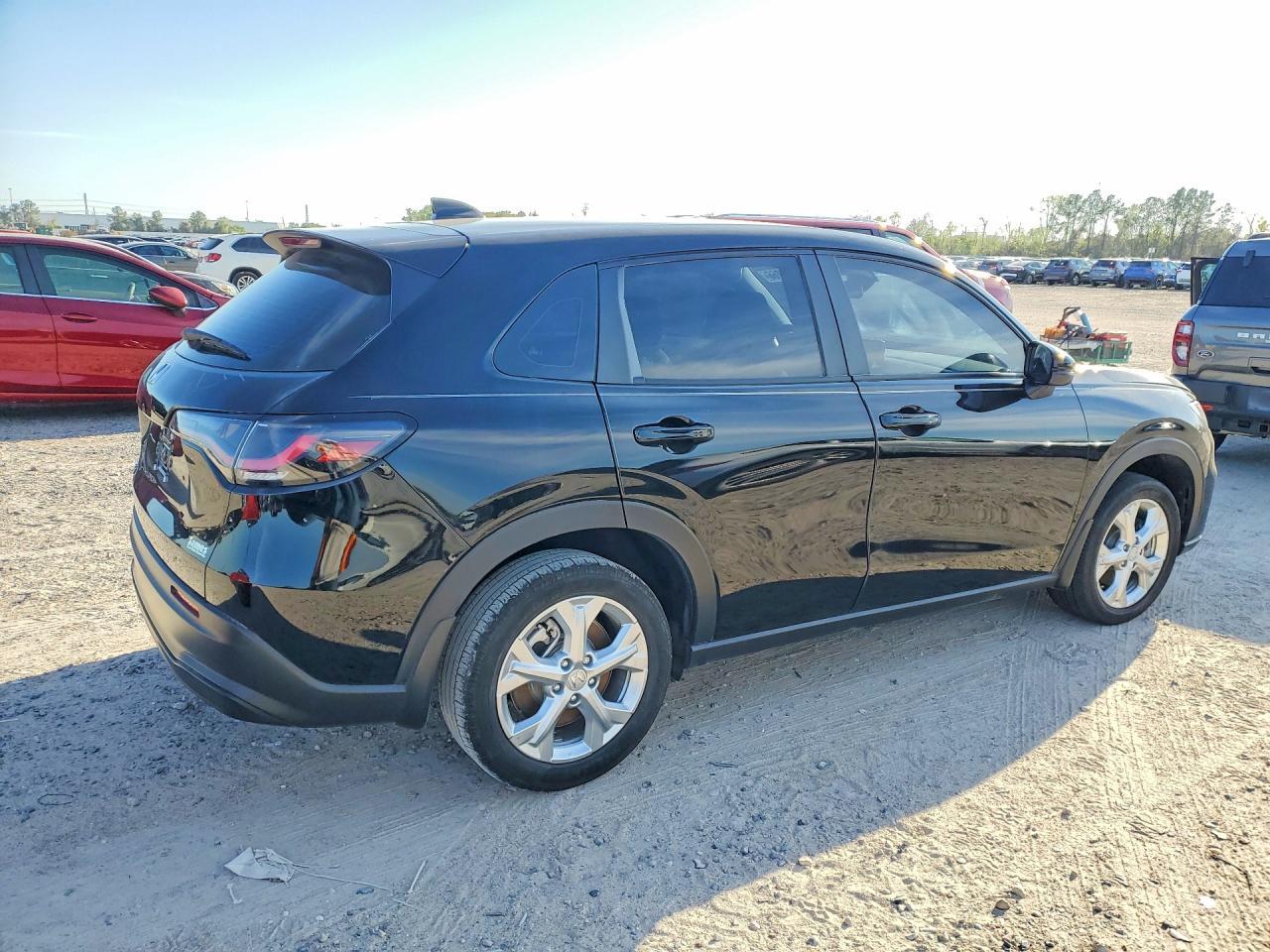 2025 Honda Hr-V Lx - Image 3