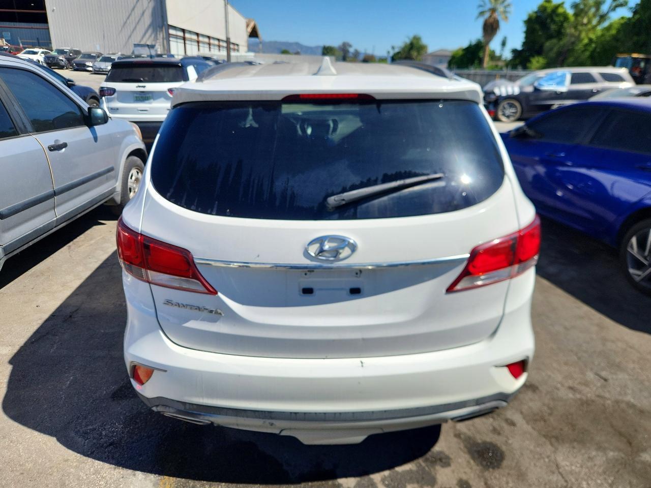 2017 Hyundai Santa Fe Se - Фото 6