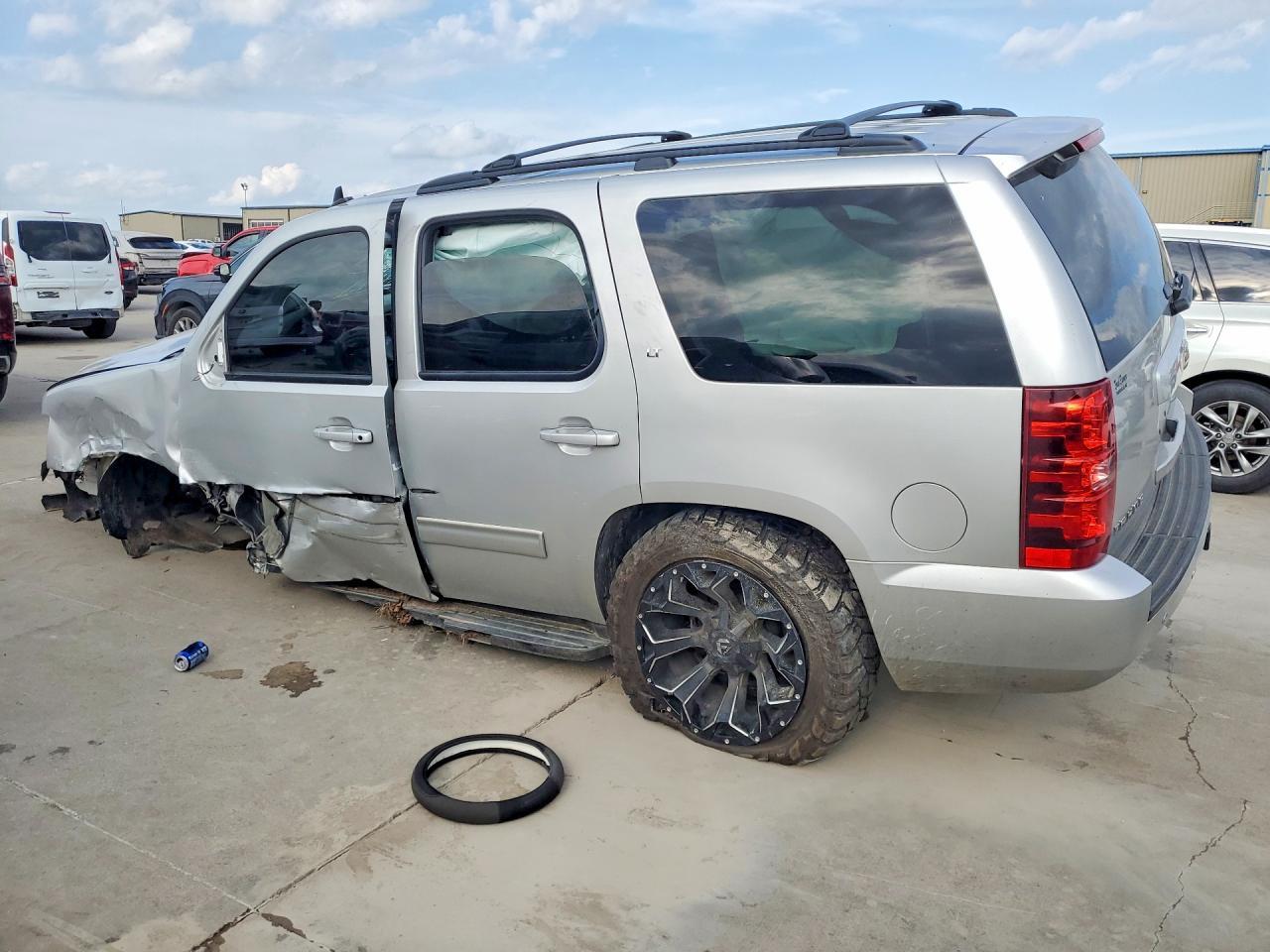 2011 Chevrolet Tahoe K1500 Lt - Фото 2