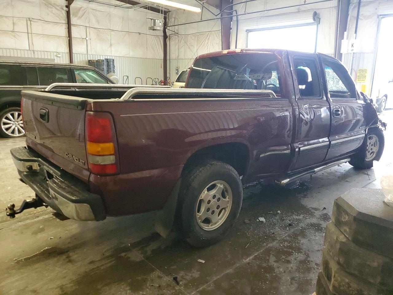 2002 Chevrolet Silverado C1500 - Фото 3