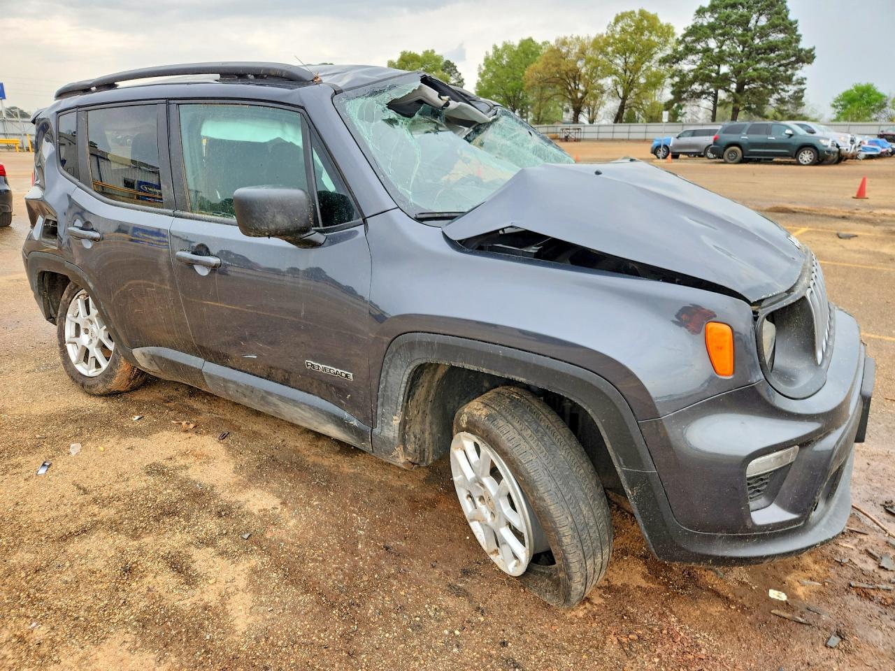 2023 Jeep Renegade Latitude - Фото 4