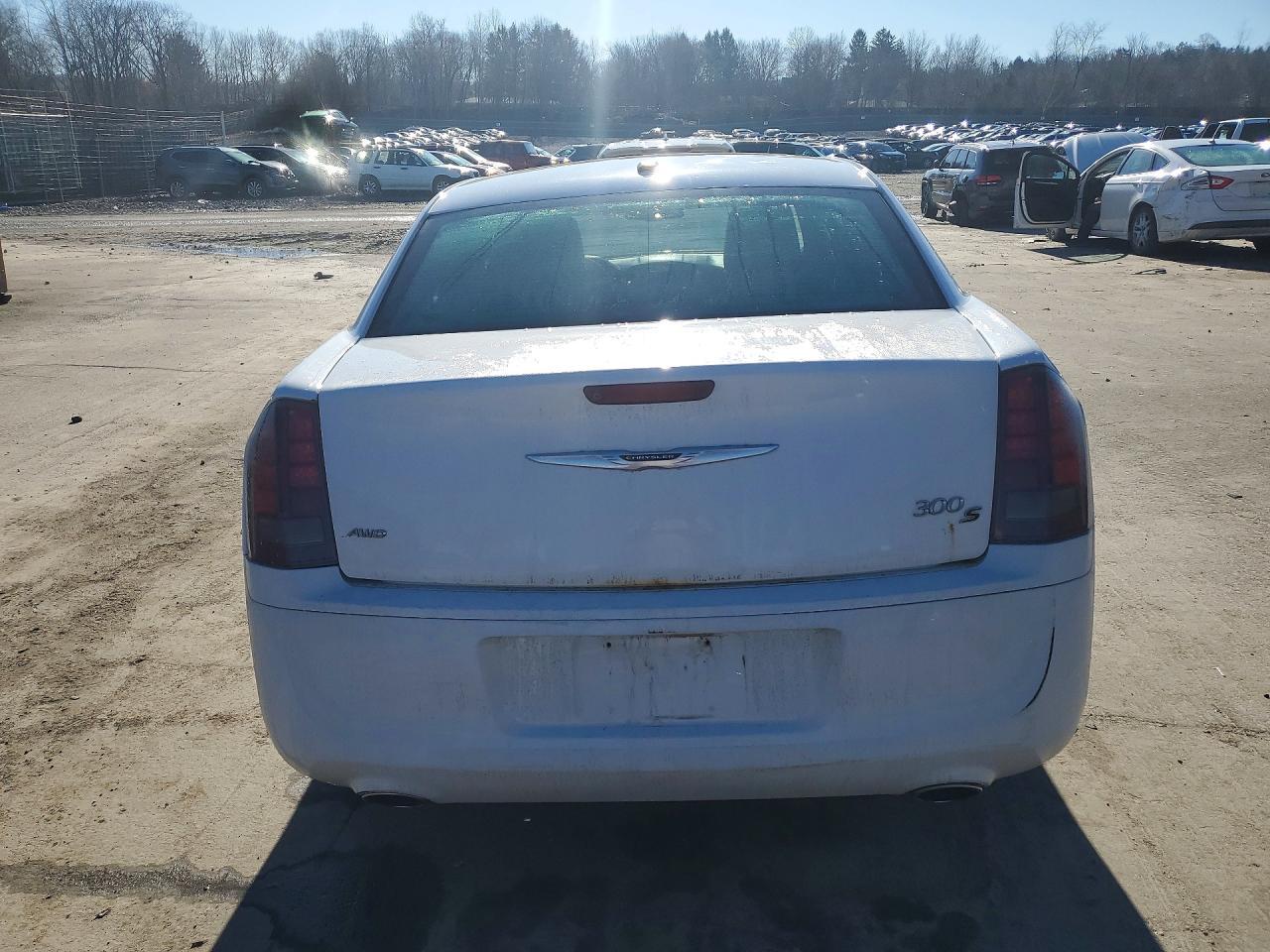 2014 Chrysler 300 S - Фото 6