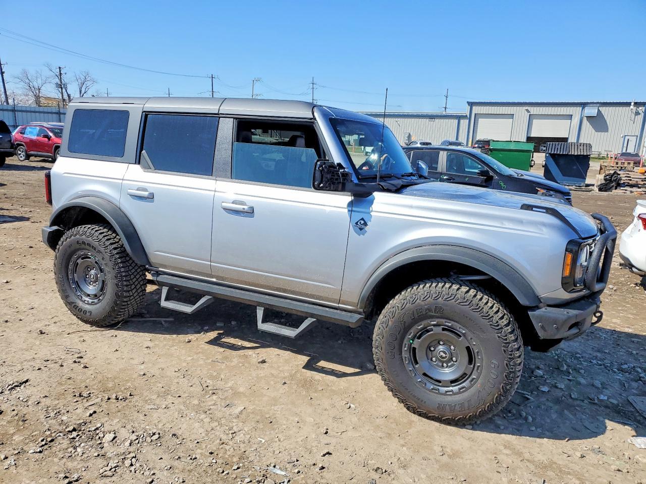 2024 Ford Bronco Outer Banks - Фото 4