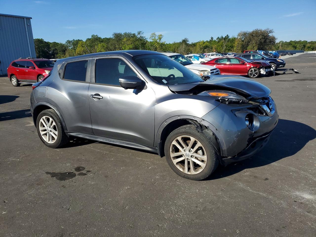 2015 Nissan Juke Sv - Image 4