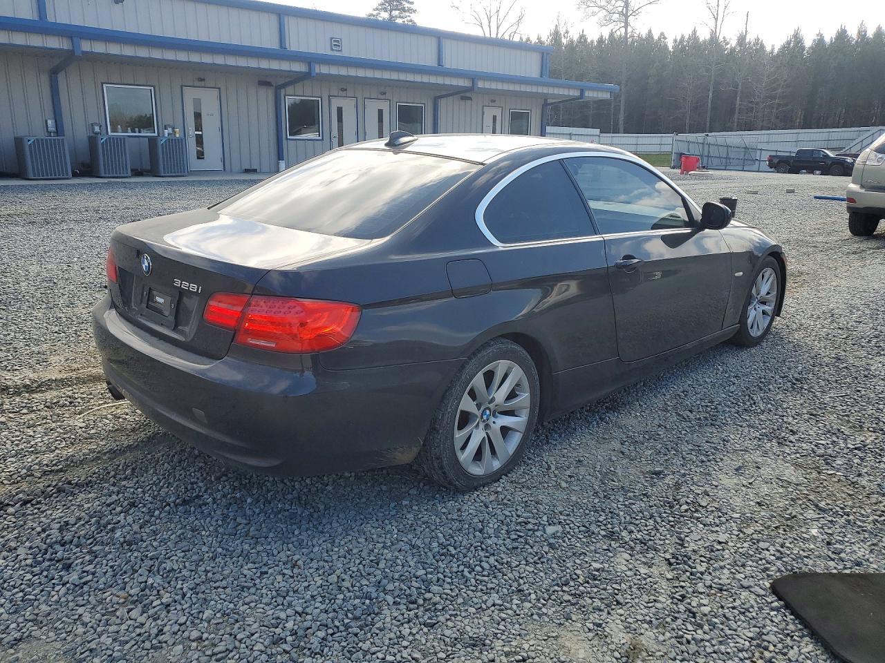 2012 BMW 328 I - Фото 3