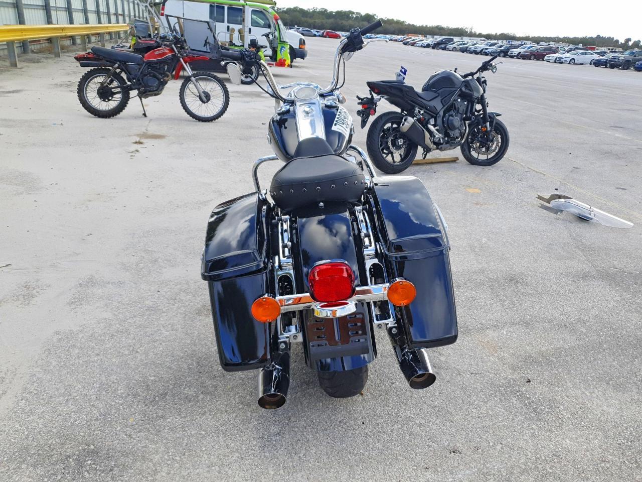 2022 Harley-Davidson Flhr - Фото 4