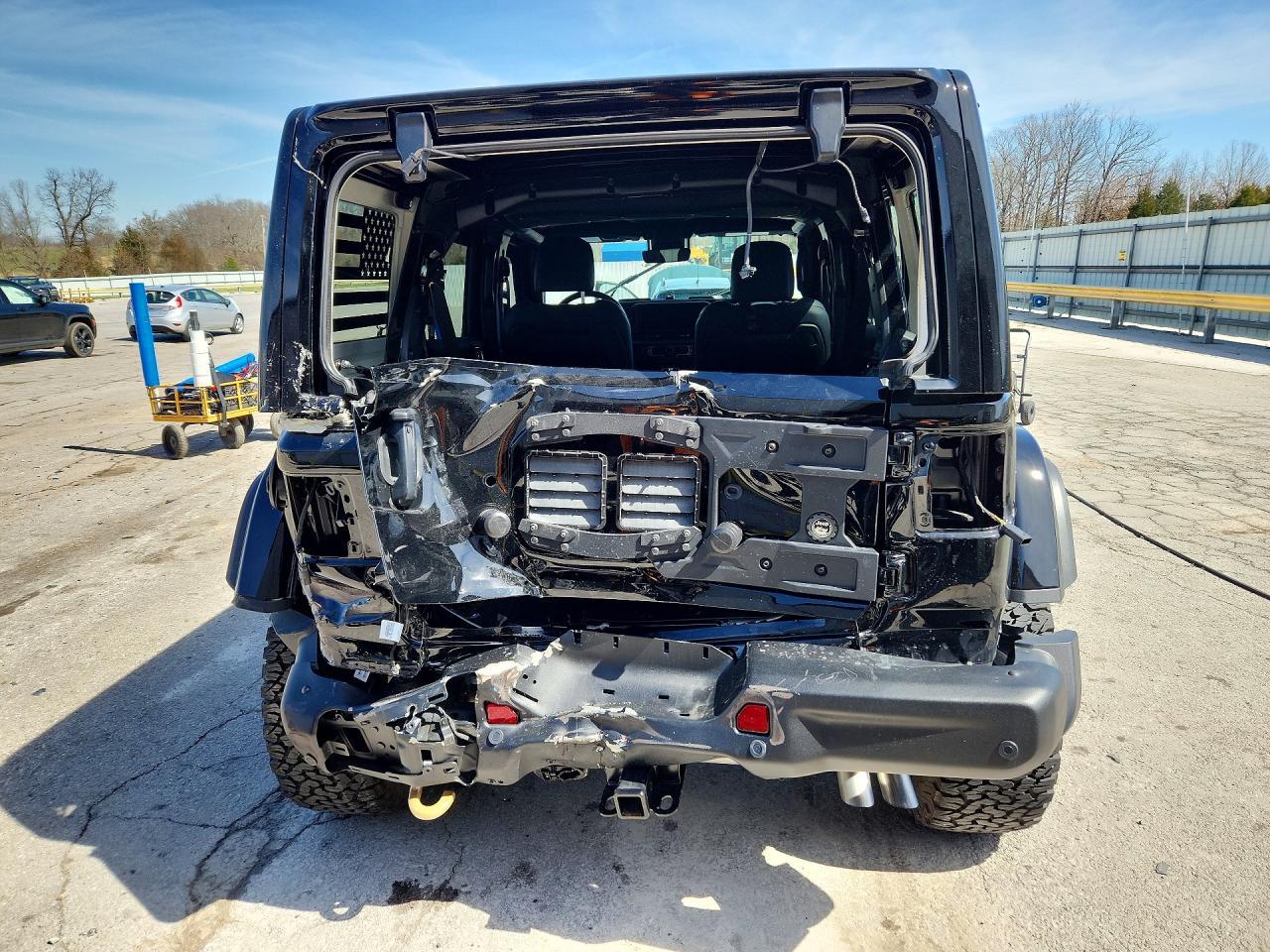 2025 Jeep Wrangler Rubicon 392 - Фото 6