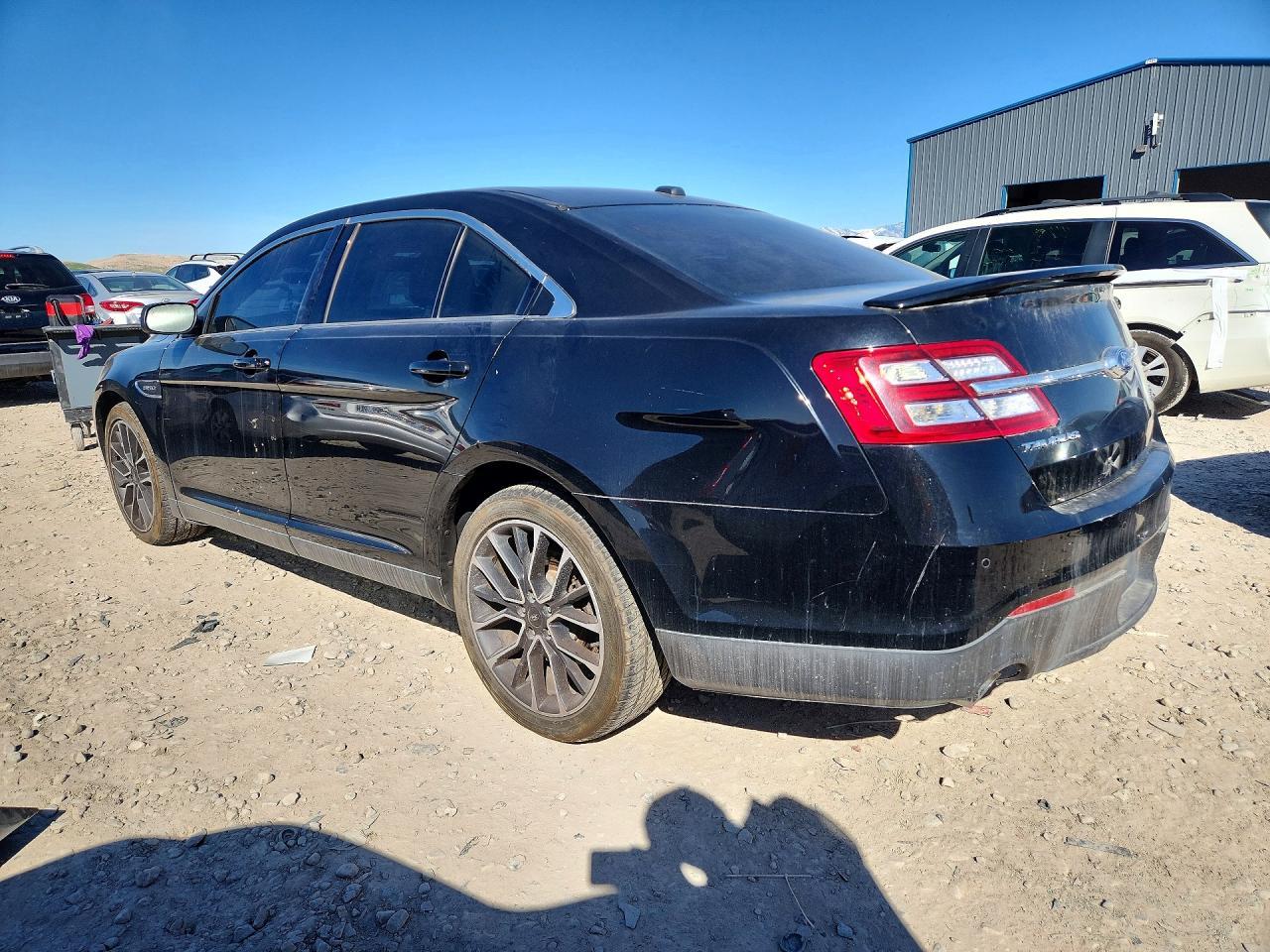 2017 Ford Taurus Sho - Image 2