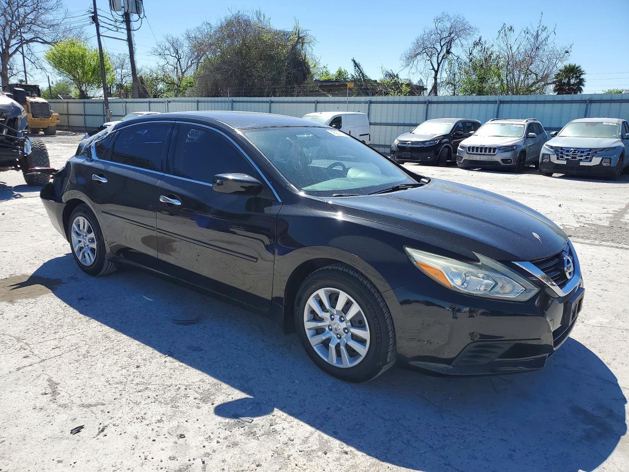 2017 Nissan Altima 2.5 S - Фото 4