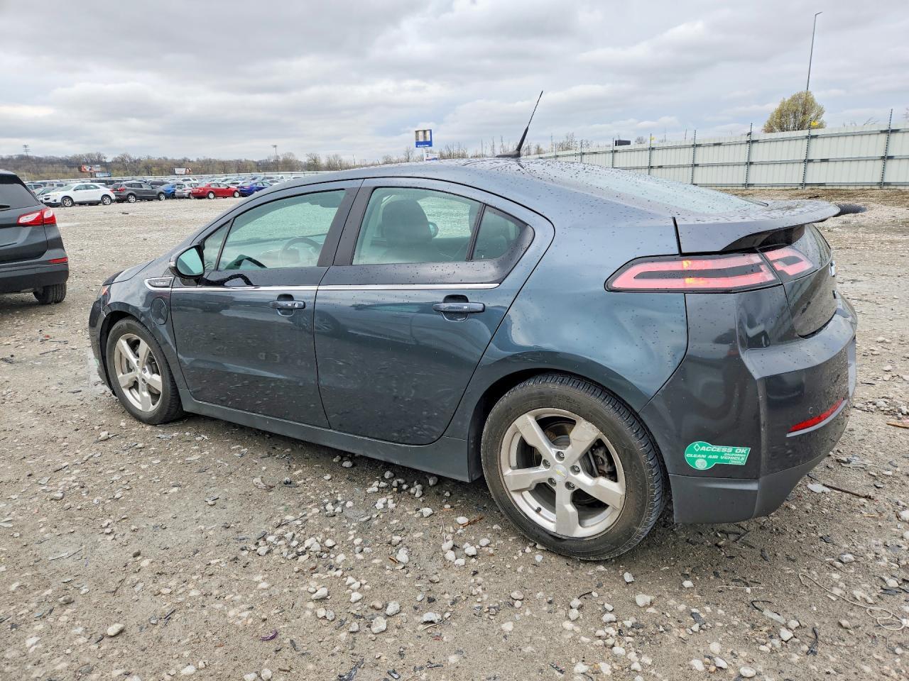 2013 Chevrolet Volt - Фото 2