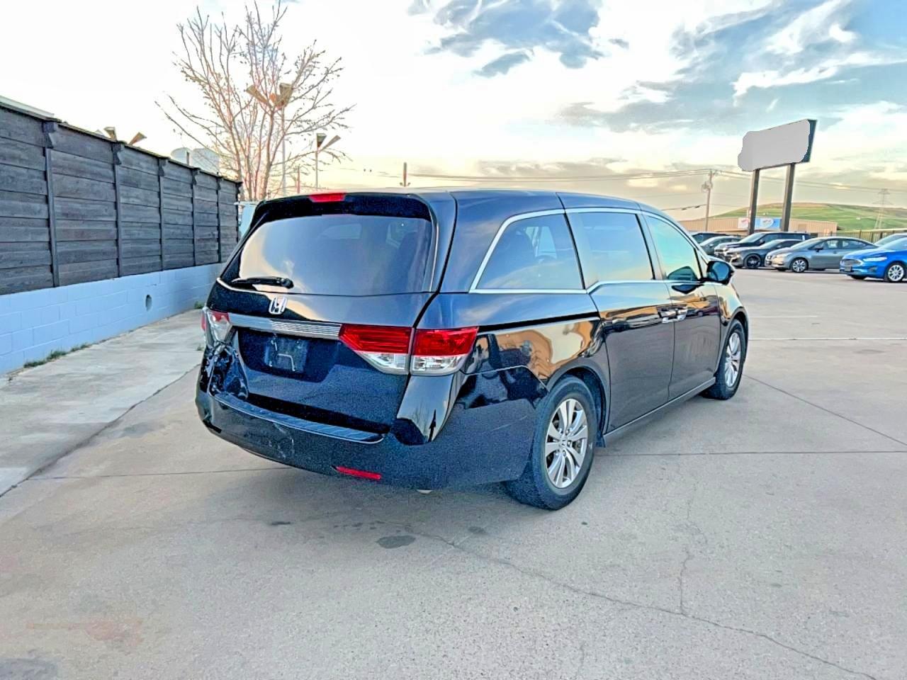 2014 Honda Odyssey Ex - Image 4