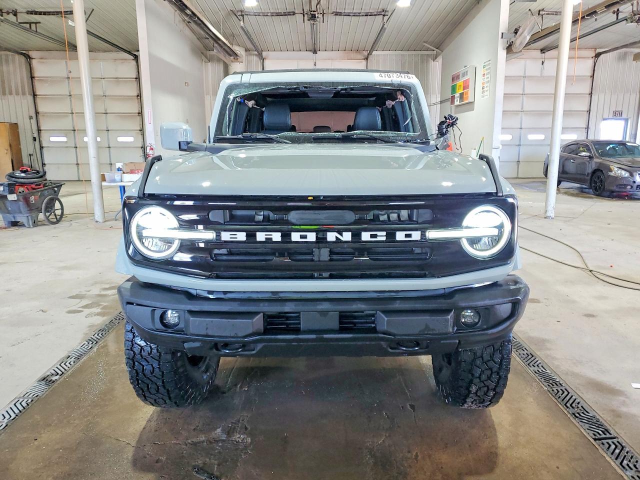 2023 Ford Bronco Base - Фото 5