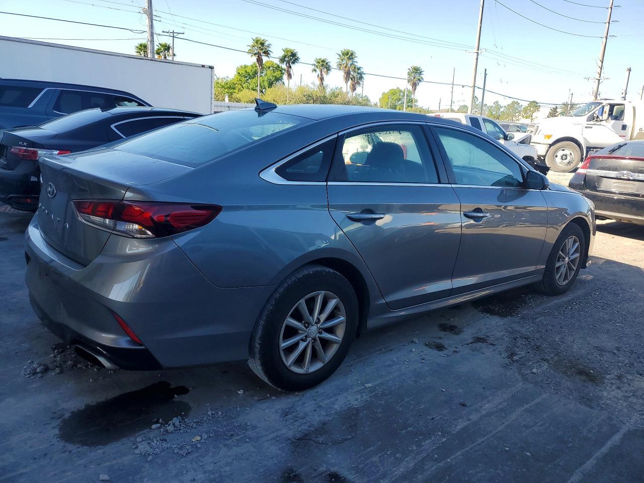 2019 Hyundai Sonata Se - Image 3