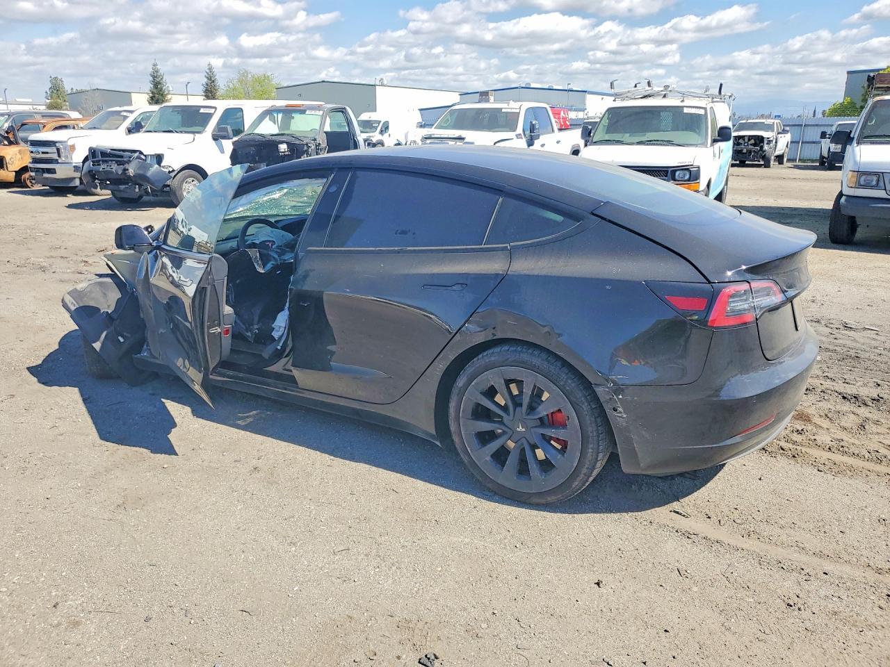 2021 Tesla Model 3 - Фото 2