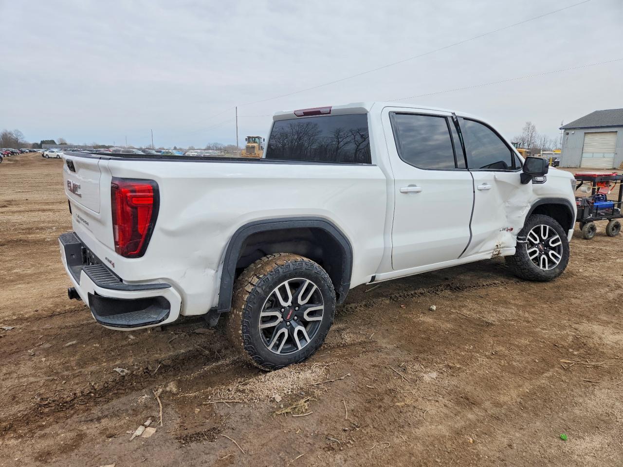 2023 GMC Sierra K1500 At4 - Фото 3