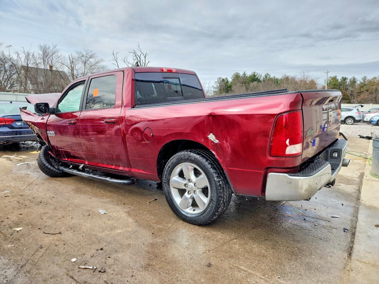 2019 Ram 1500 Classic Slt - Image 2
